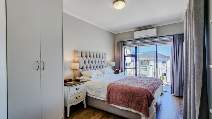 To Let 3 Bedroom Property for Rent in Protea Heights Western Cape
